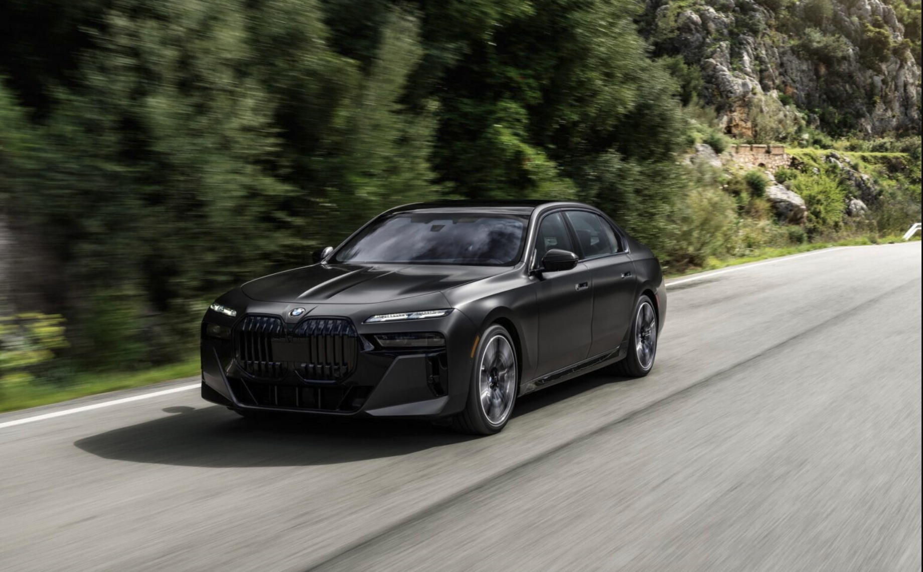BMW i7